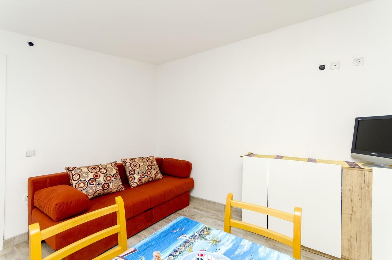 Apartments Mirko I Anda Округ-Доньи Экстерьер фото